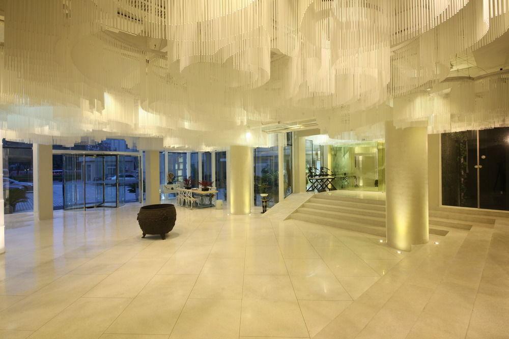 Beijing Springs Valley Hotel Buitenkant foto