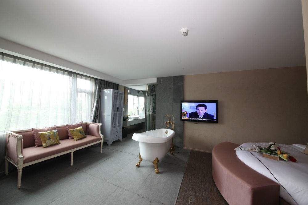 Beijing Springs Valley Hotel Buitenkant foto